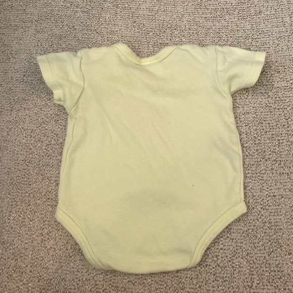 3/$15 SALE Hello Kids Smiley Face Onesie Size 0-3 Months - Picture 4 of 4